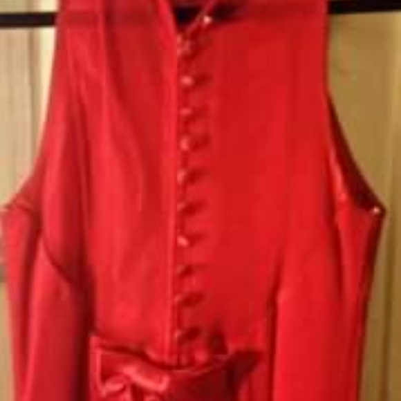 PROM DRESSES - Picture 4 of 5